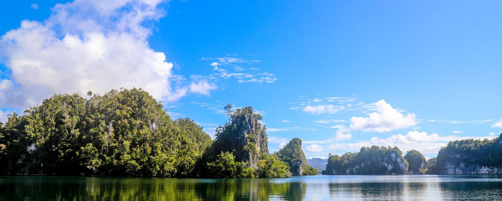 Indonesia carbon footprint and Raja Ampat conservation landscape